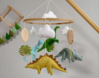 Dinosaurier Mobile, Dinosaurier-Kinderzimmer-Set, Dino-Kinderzimmerdekor, personalisiertes Mobile mit niedlichem Dinosaurier, Filz-Babymobile, Spielzeug-Dinosaurier