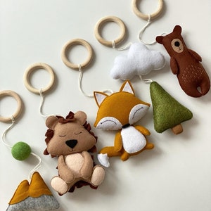 Juguetes de gimnasio para bebés, caja de regalo de Navidad para bebés recién nacidos, juguetes Montessori para bebés, decoración de guardería con temática de bosque, regalo posparto, móvil para bebés con temática de bosque