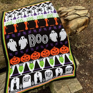 Boo! Halloween blanket - Spooky colourway
