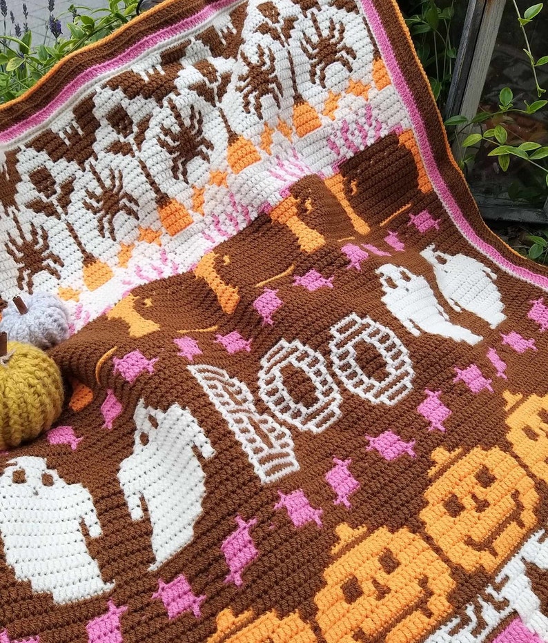 Boo! Halloween blanket (top) - Candy colourway
