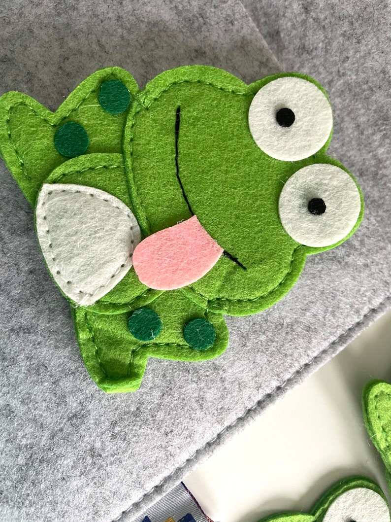 5 Frogs Finger Puppets Nursery Rhymes Finger Puppets Story Etsy Canada