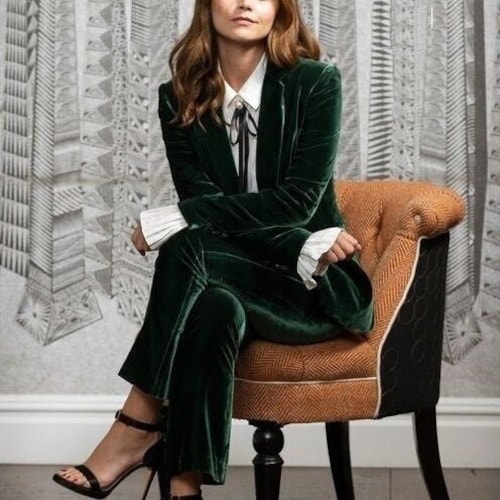 WOMEN GREEN Pure Heavy Viscous Velvet Embroidery SUIT SET