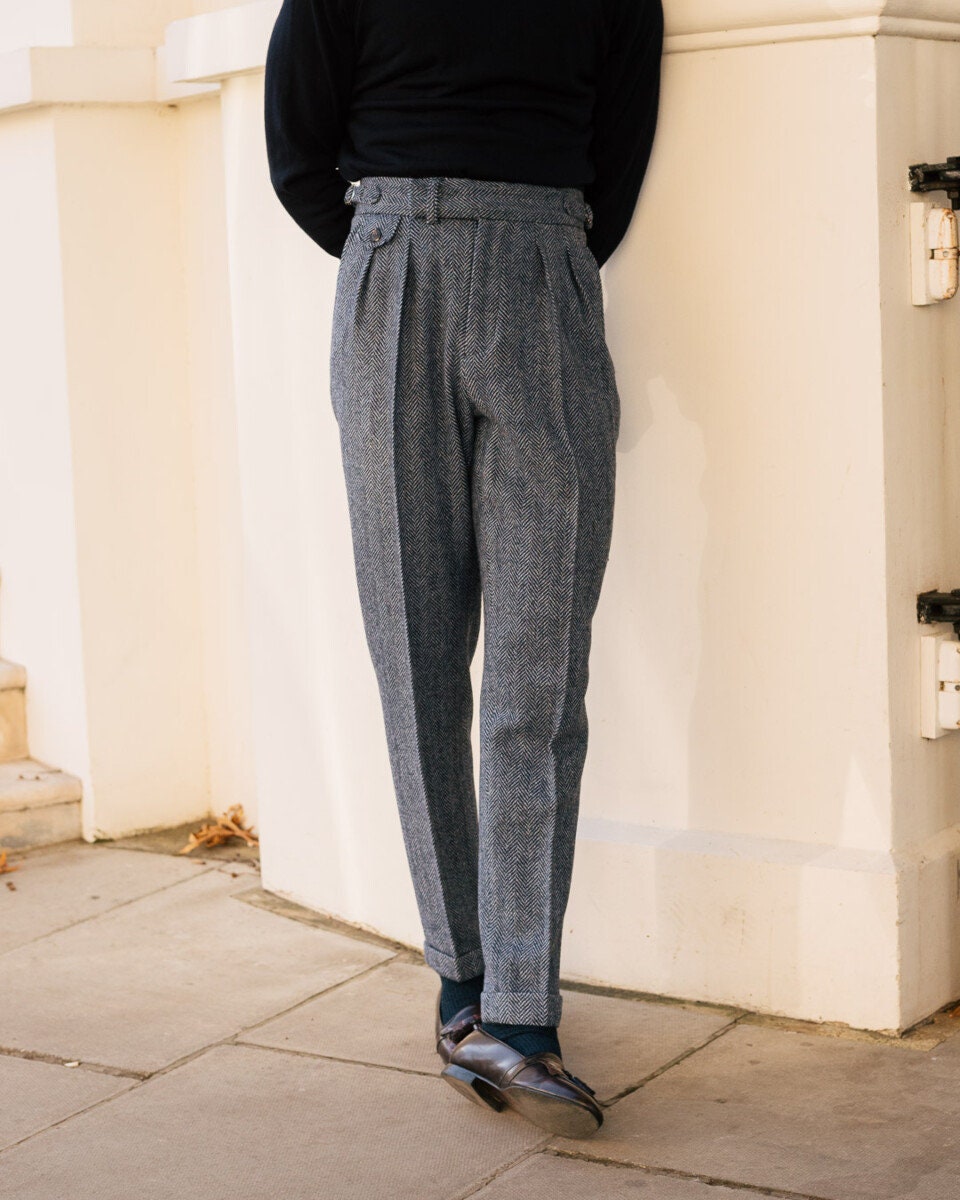 Hollywood trousers. Pleated, and wool. Too dressy? or just right? homie's  got a linen…