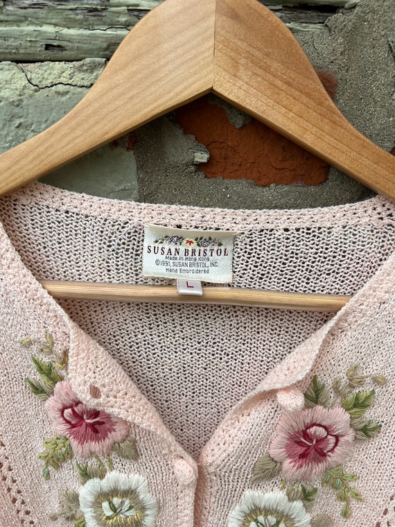 Vintage Pink Hand Knit Floral Cardigan / Cottagec… - image 4