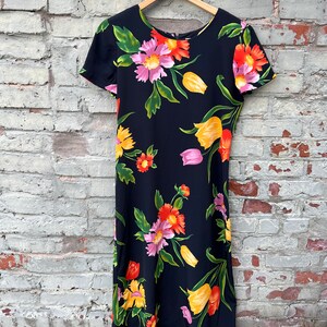Vintage 90s Black Spring Floral Midi Dress / Large Floral Print / Midsize vintage / Women&#39;s 8/10