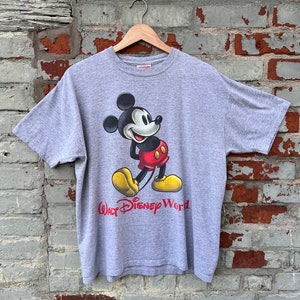 Vintage 90s Grey Mickey Disney T-shirt  / Size  “m”/ USA