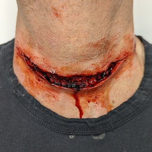 Slit/Cut Throat and Large Wound Silicone Prosthetic