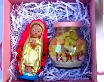 Virgencita Figurine & Soy Candle Gift Set