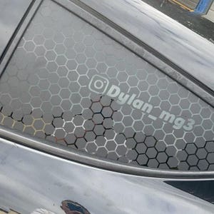 X2 Viertelfensteraufkleber Hexagon Set Für beide Seiten Custom! Ihr Text / Logo - Aufkleber Aufkleber Fahrzeug Wrap Autoaufkleber LKW JDM