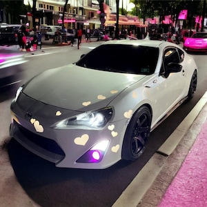 Reflektierende Herzen Livery Custom Car Side Sticker Wrap | Oil Slick Grafiken | Rosa Aufkleber Anime Tyan Waifu JDM Accessoires Girl's Car Geschenk
