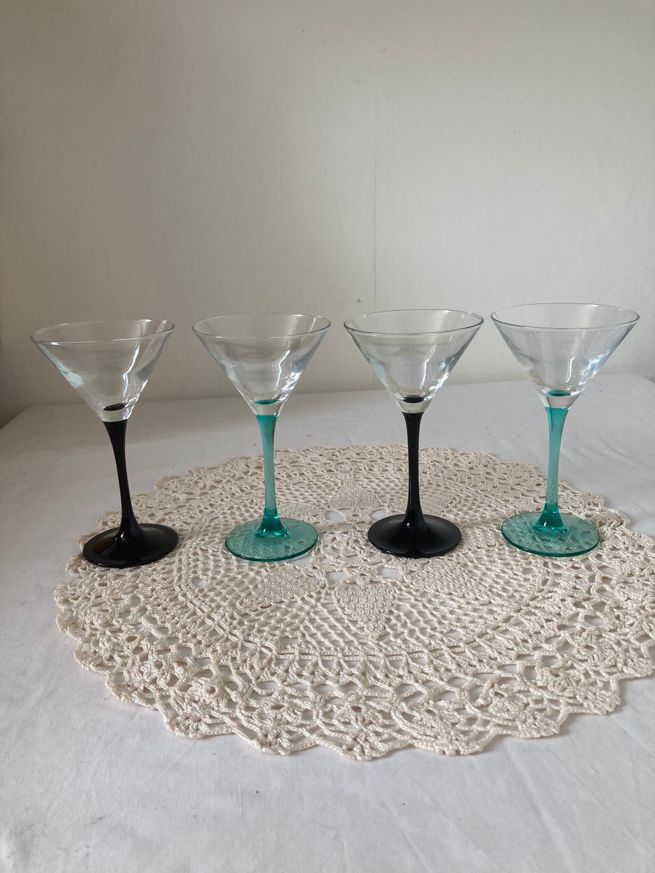 Bel Ensemble de 4 Verres Luminarc Martini Vintage Quatre Français 2 Turquoise et à Cocktail Black St