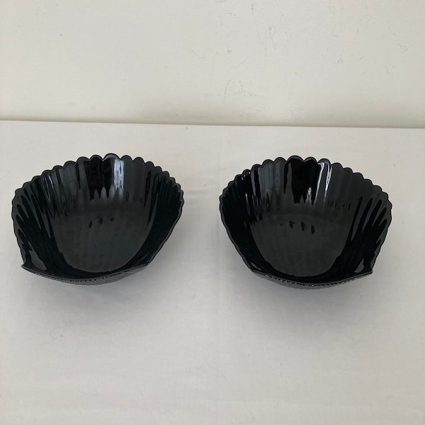 Pair of French Vintage Arcoroc Coquillage Black Glass Bowls Shell Scallop St Jaques