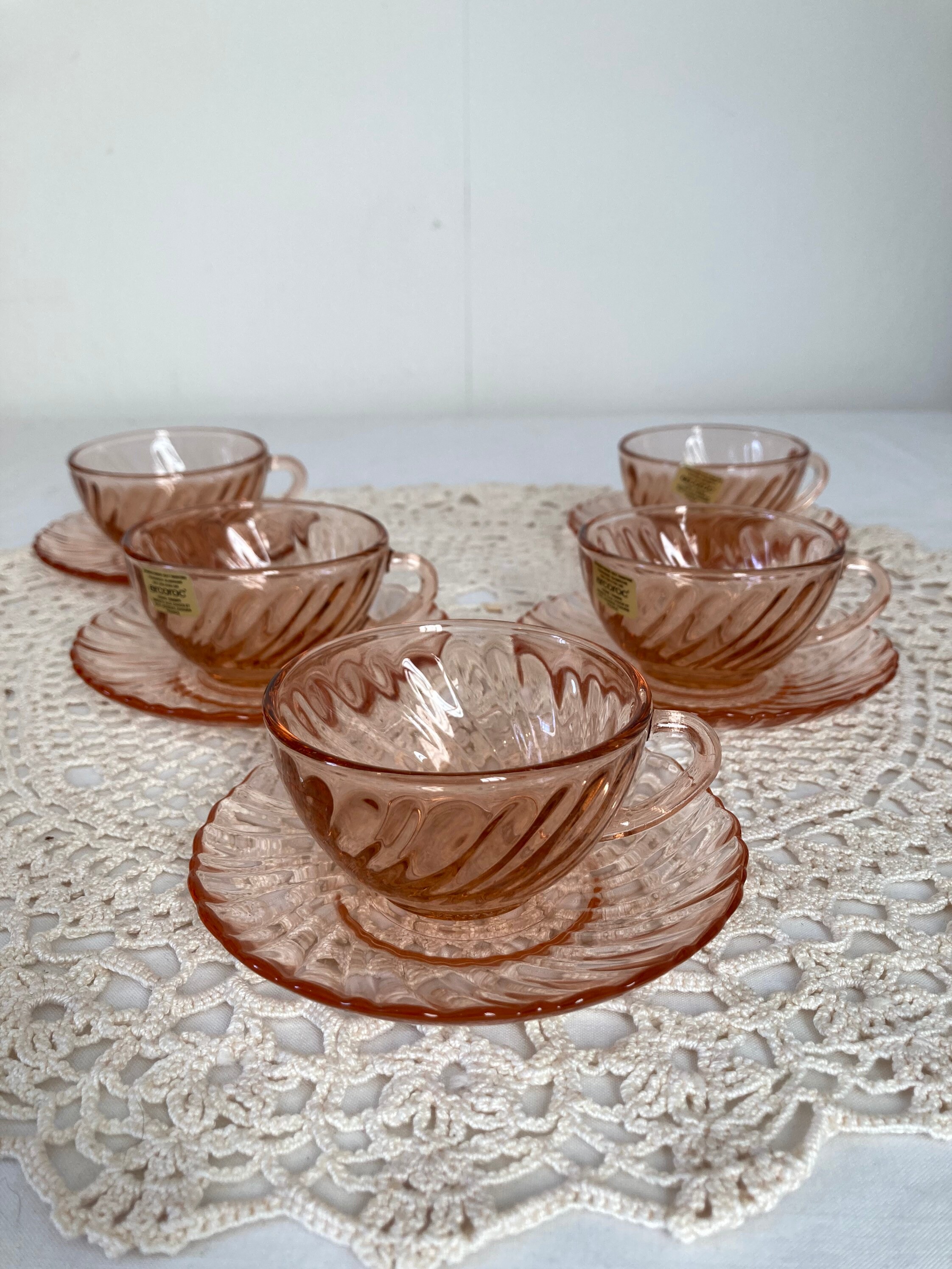 Ensemble Élégant de 5 Français Vintage Arcoroc Pink Rosaline Swirl Petites Tasses et Soucoupes Thé C