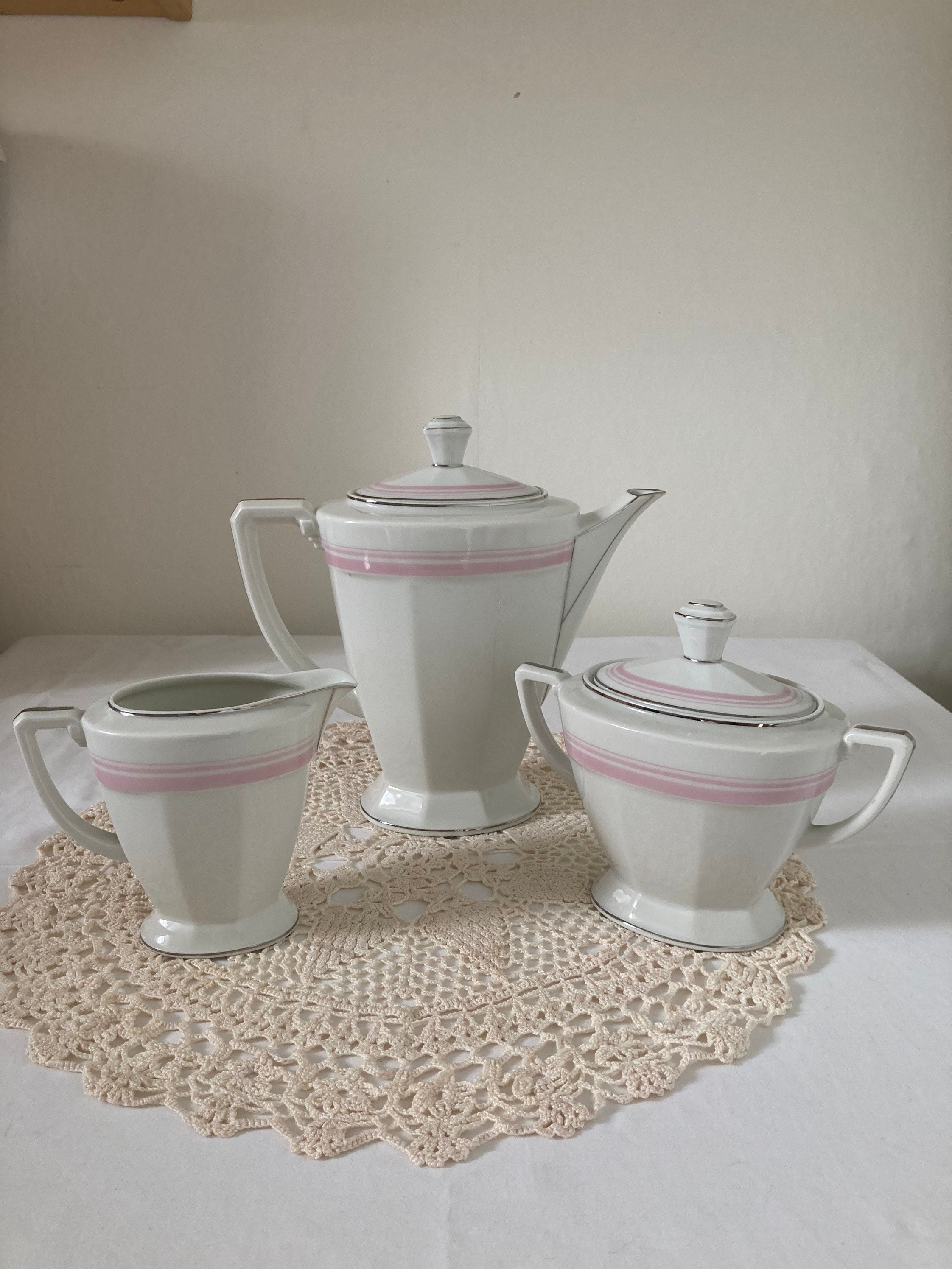 Superbe Millésime Limoges Art Déco 1920's Teaset Coffee Set Teapot Sugar Bowl, Pourer Jug Pale Pink 