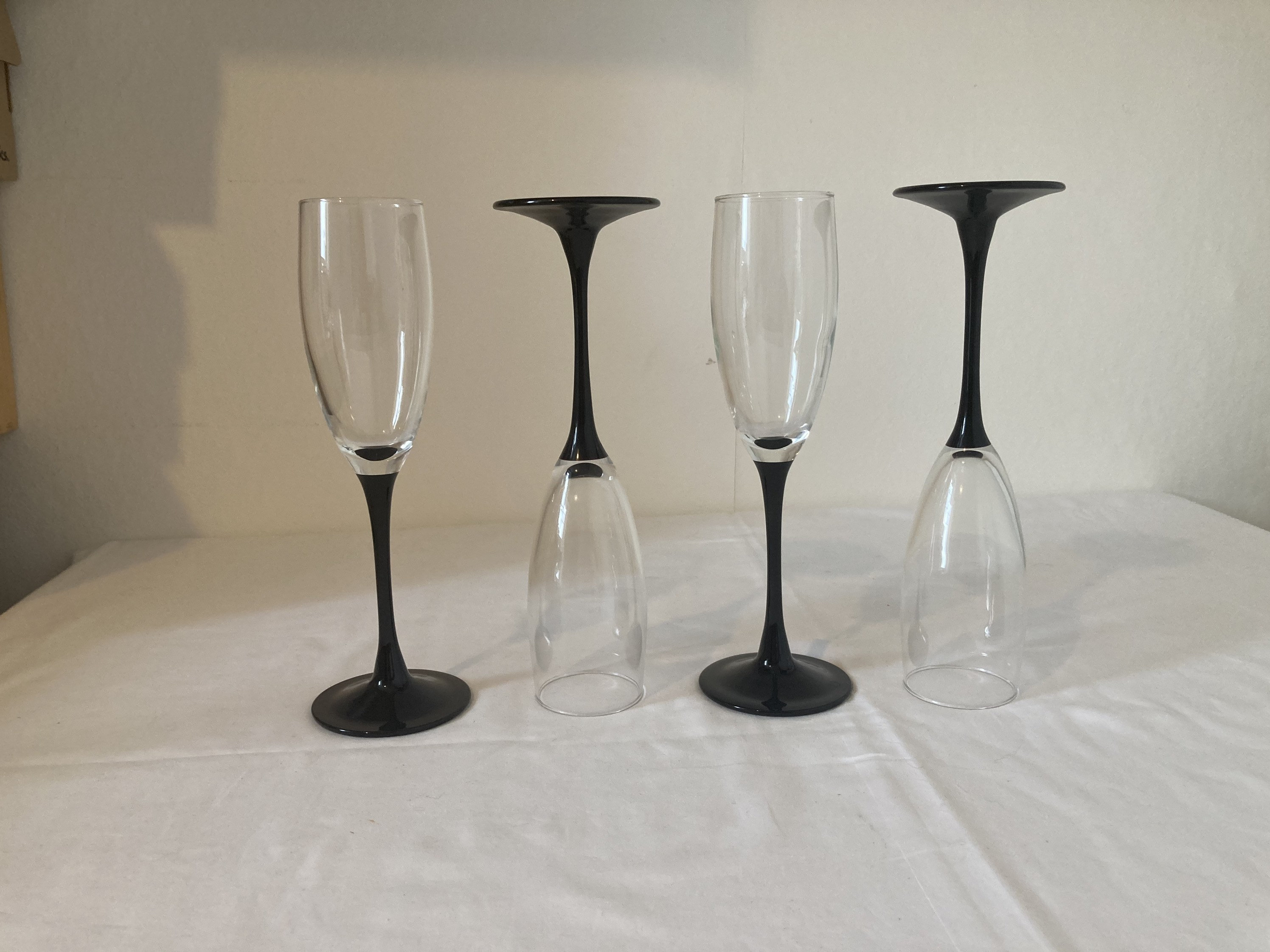 Français Vintage Domino Luminarc Wine Flutes Champagne Glasses Set Of 4 Four 1970S