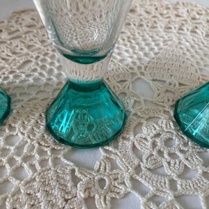 Stunning Set of 4 French Vintage Luminarc Long Pyramid Based Glasses Champagne Flutes Cocktail Cocktail Goblets Turquoise Aqua Blue Stem image 9