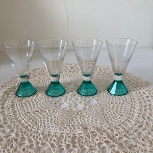 Stunning Set of 4 French Vintage Luminarc Long Pyramid Based Glasses Champagne Flutes Cocktail Cocktail Goblets Turquoise Aqua Blue Stem image 1