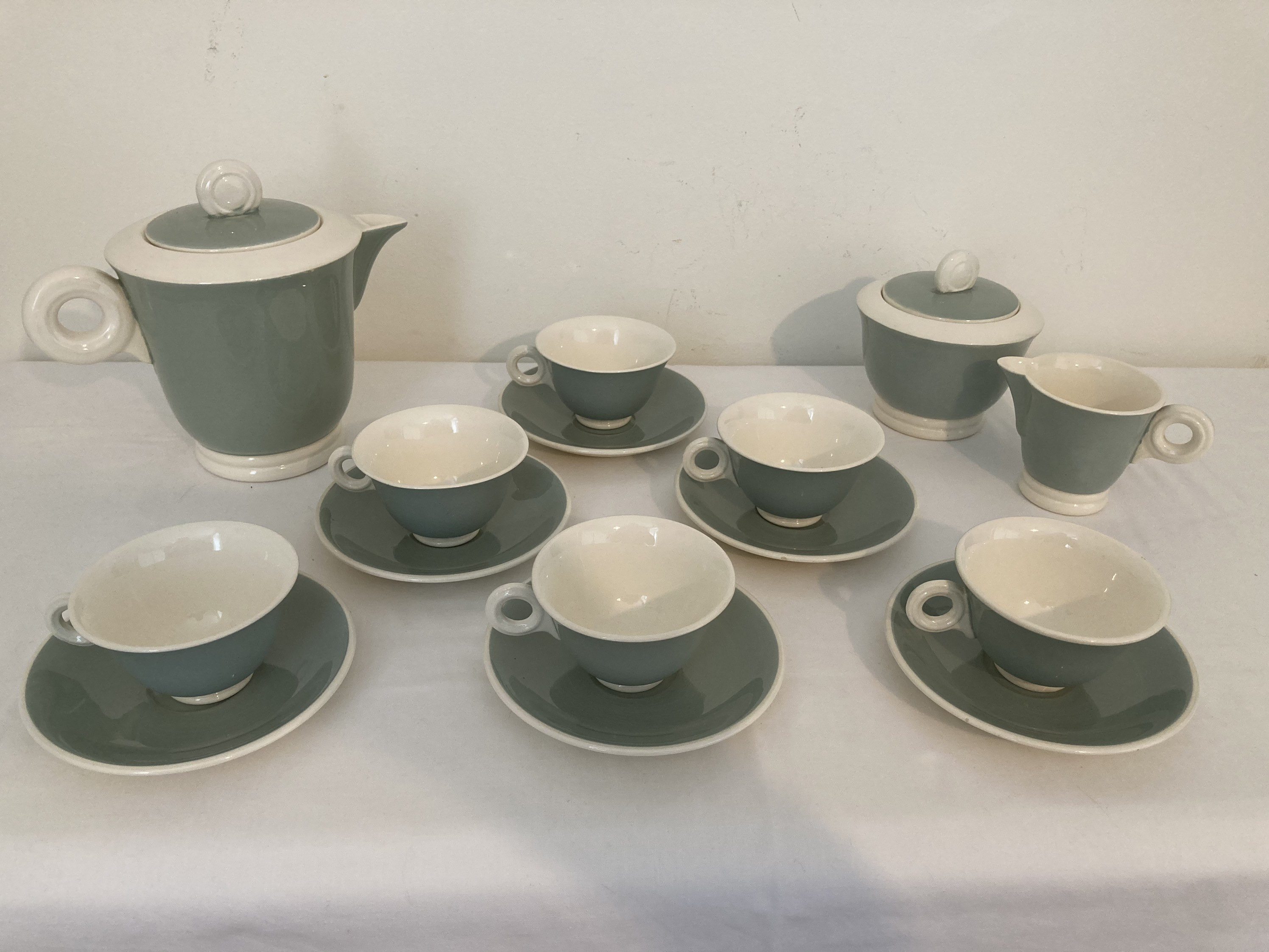 Superbe Français Vintage Digoin Sarreguemines Tea Set Jade Green 6 X Tasses et Soucoupes Milk Jug Su