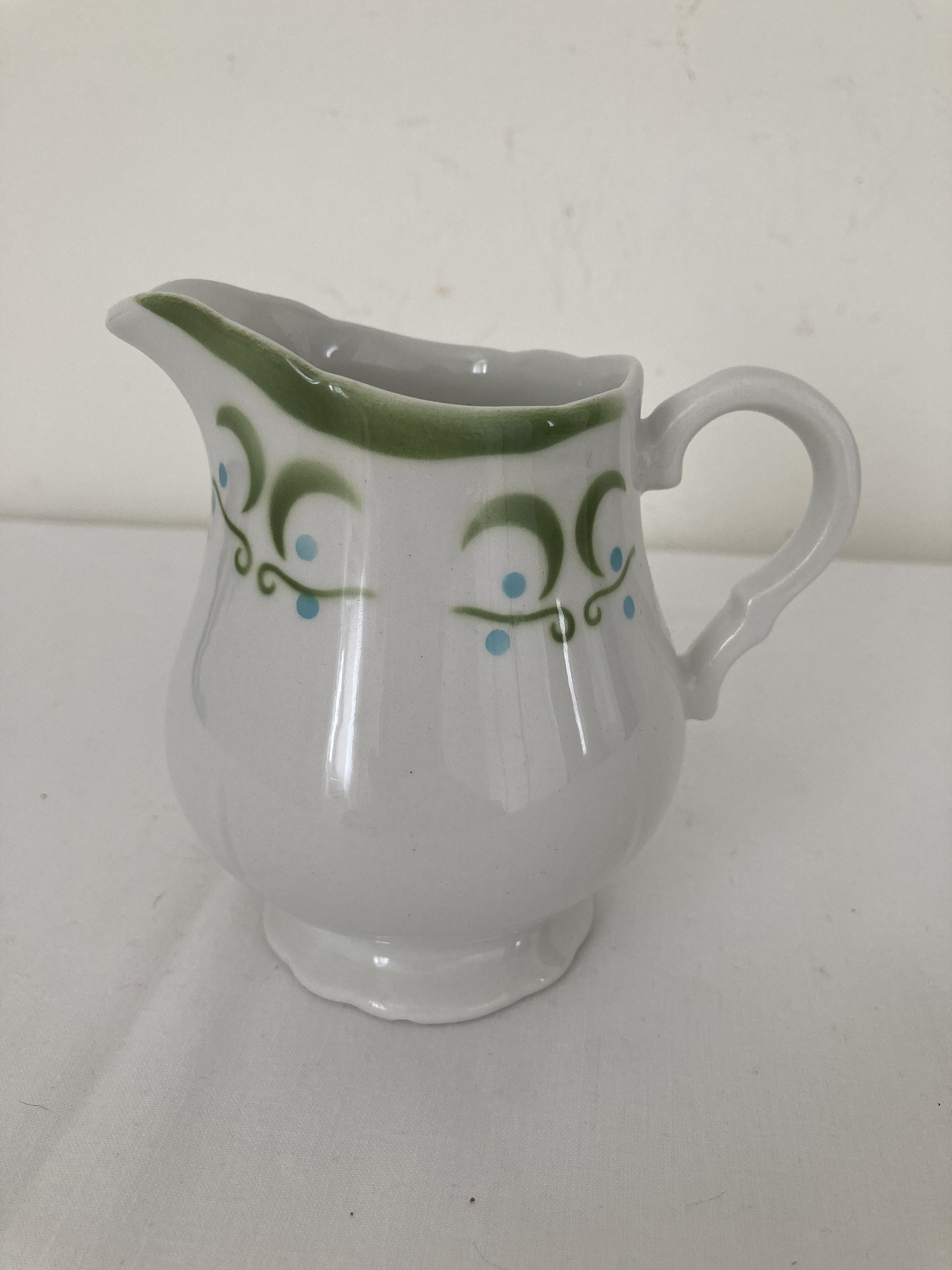 Délicate Années 1920 Luneville Badonviller Creamer Milk Jug Green Scroll Blue Dots Porcelaine