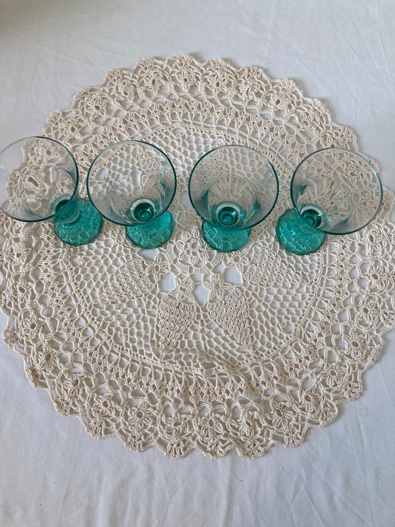 Stunning Set of 4 French Vintage Luminarc Long Pyramid Based Glasses Champagne Flutes Cocktail Cocktail Goblets Turquoise Aqua Blue Stem image 4