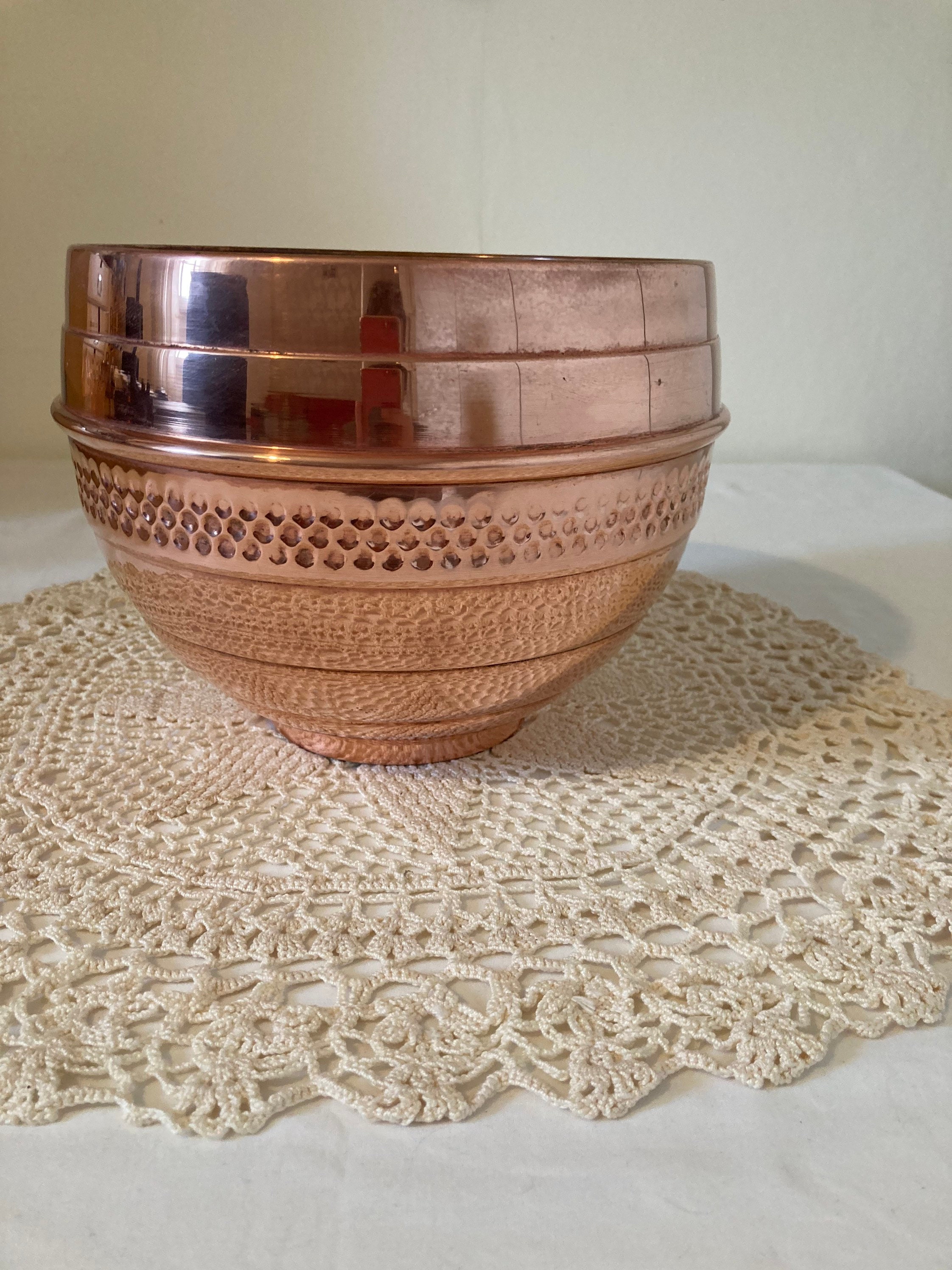 Français Havard Vintage de Villedieu Copper Planter avec Lignes Horizontales Martelé Cuivre Ceinture