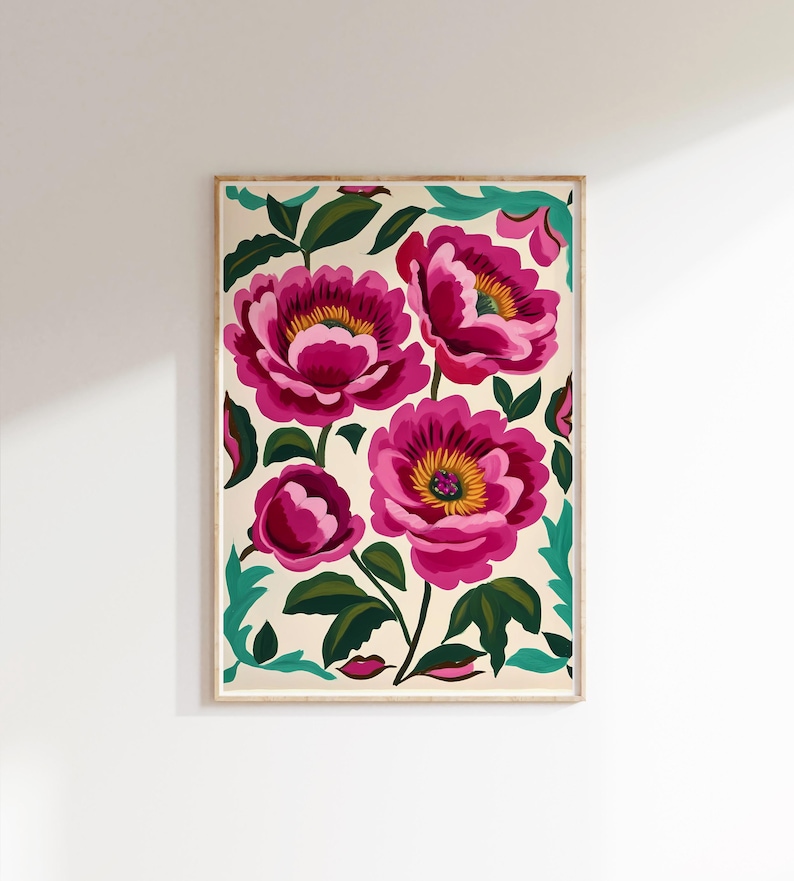 Puede incluir: Una ilustraci&oacute;n digital de flores rosas con centros amarillos y hojas verdes sobre un fondo crema. Las flores est&aacute;n dispuestas en un patr&oacute;n sim&eacute;trico y est&aacute;n rodeadas por un borde verde.