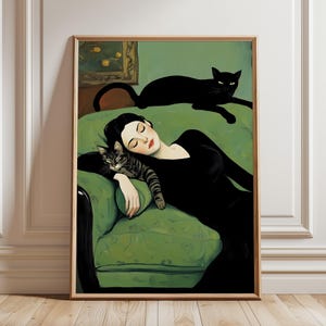 Sovande kvinna med katter konsttryck, vintage mysigt hem illustration, svart katt digital poster, smaragdgrön utskrivbar väggkonst
