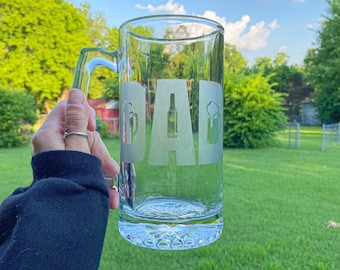 DAD Etched Beer Mug | Father’s Day Gift | Personalized Gifts for Husband, Dad, or Boyfriend | Best Dad Glassware | Men Accesories