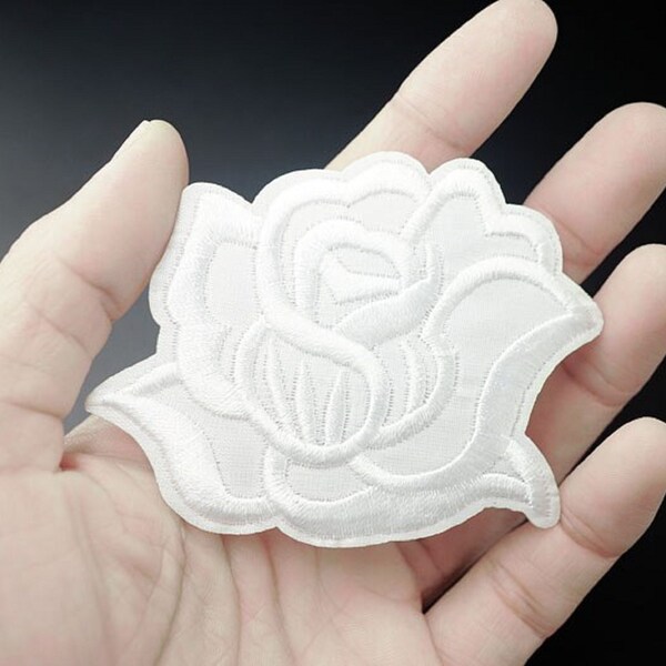 Green Flower Iron On Patch - Sew On Floral Embroidered Badge For Dress, Shirt