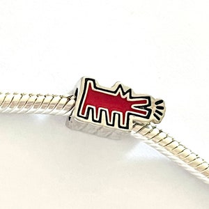 Simpatico ciondolo a forma di cane Keith Haring, nuovo argento S925, ideale per l'uso su bracciali Pandora o altre marche immagine 2