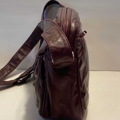 Shops Vintage Gorgeous Enny Burgundy Colored Leather Crossbody Bag, Purse, Pocketbook, Comes with Soft Enny Carry Bag, Measures 10