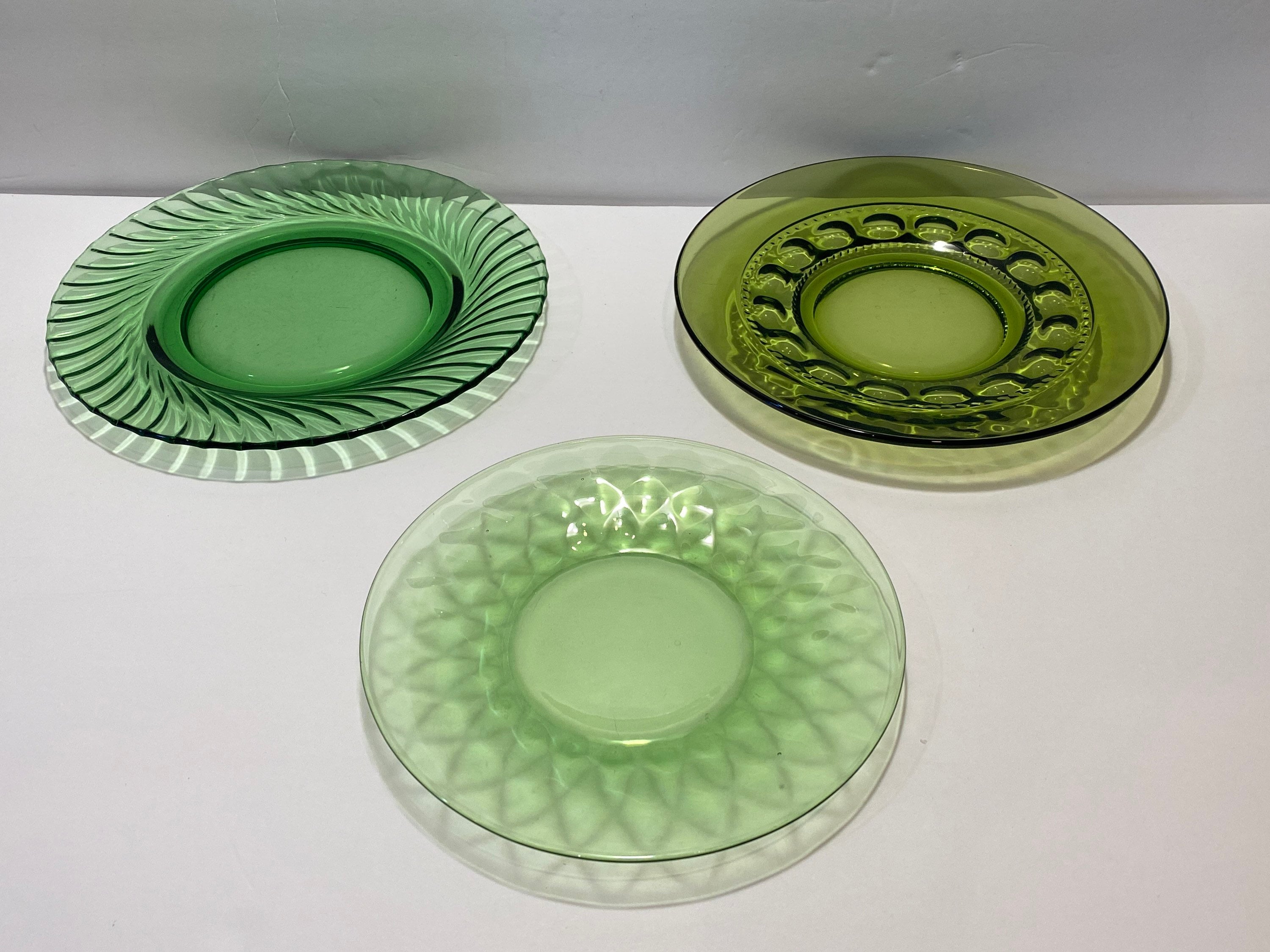 Vintage Lot of 3 Different Green Depression Glass Plates - Etsy Canada
