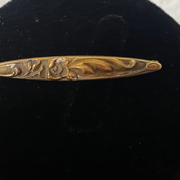 Antique Ballou 10 or 14k Gold Floral Bar Pin, C Clasp, Marked with B in Middle of Star, Positive Gold Test, 2-1/2" Long, 5-6mm wide, Lovely