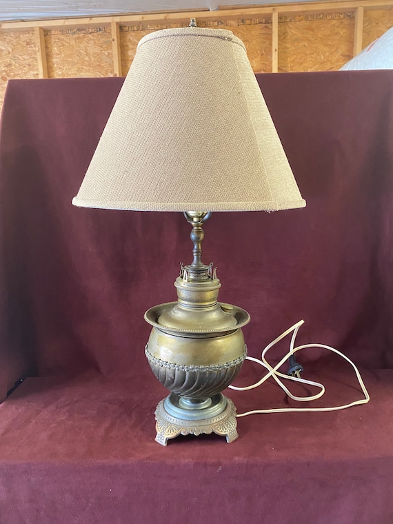 Vintage Victorian Brass Oil Lamp Converted to Electric Working
