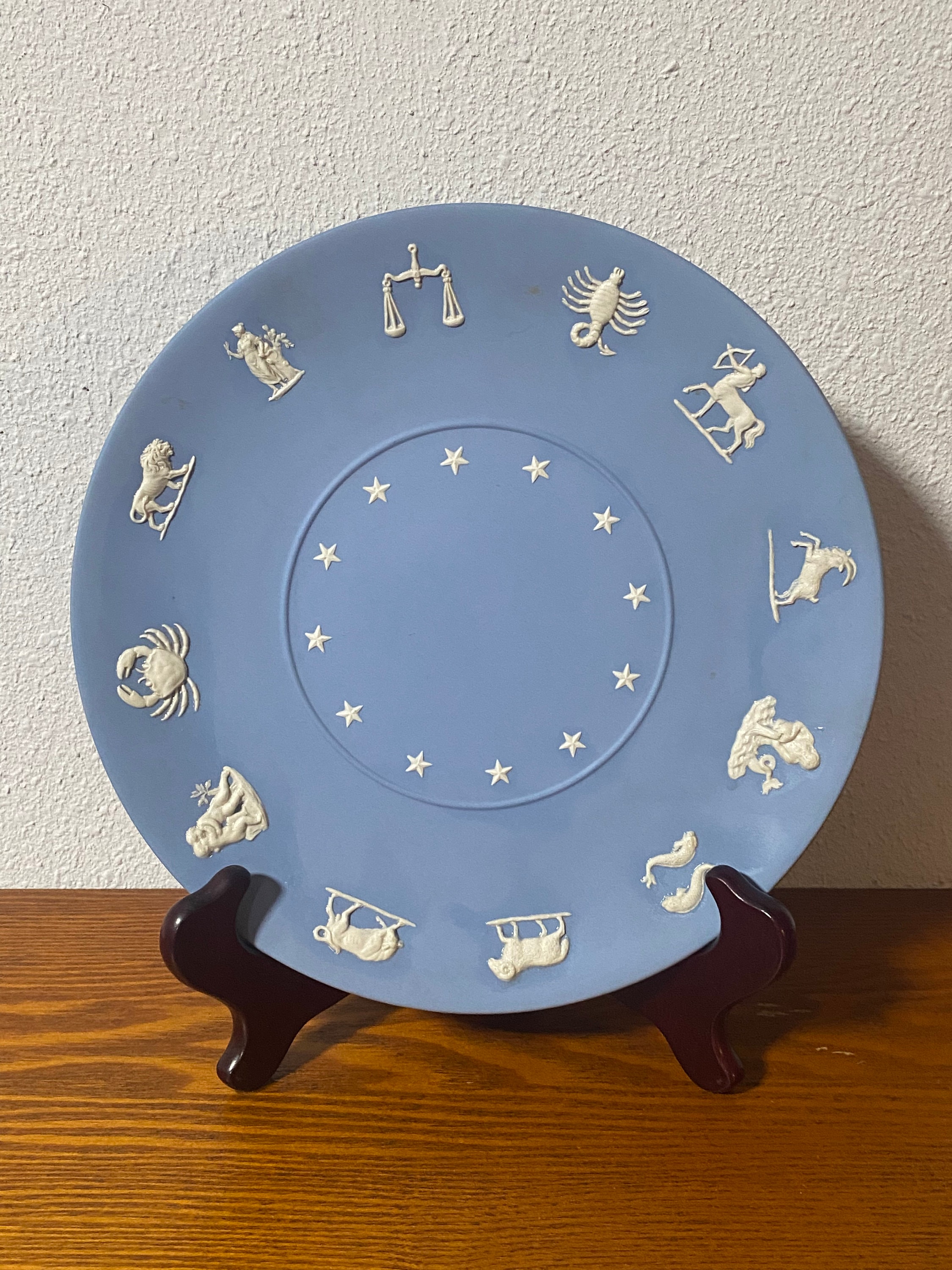 Wedgwood zodiac plates 60 photos - Youhoroscope.com