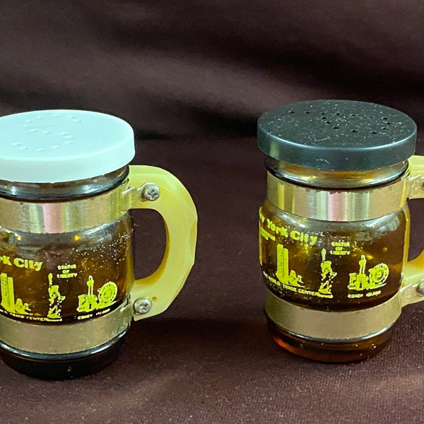 Vintage Beer Stein Salt and Pepper Shaker Set, New York City, Twin Towers, World Trade Center Pictures on Them, Awesome Collectible Set