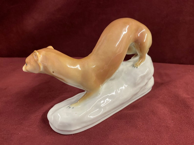 I believe Excellent figurine Vintage Porcelain Mink or Weasel by Galluba and Hofmann numbered 5286 6-12 long