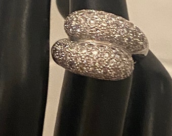 Stunning Estate 18K White Gold Ladies Diamond Custom Fashion Ring, approx. 102 round brilliant cut diamonds weighing 2.55 carats, FREE SHIP