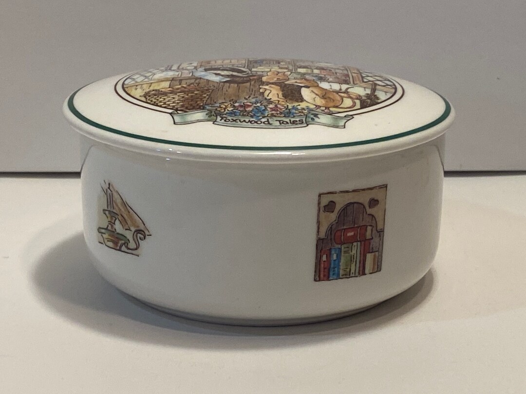 Vintage Villeroy & Boch Foxwood Tales Covered Dish: Brian Paterson