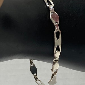 Extraordinary Vintage Estate Sterling Silver Designer Signed IBB Chain Link Bracelet, 7-1/2 long, approx. 5mm to 7mm Wide, FREE SHIP image 4