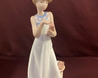 Lladro 電話をかける少女像 S466 il_340x270.2580084648_kdpz.jpg