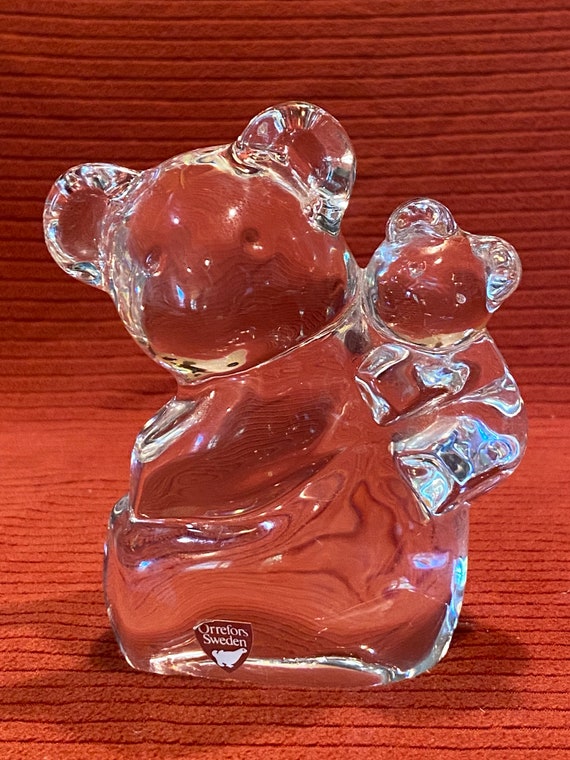 Vintage Orrefors Sweden Crystal Bear Figurine: Art Glass Sculpture