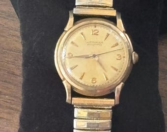 10k Gold Filled Wittnauer Watch - Runs . Vintage Vintage Watch 10K gold fill Own a Classic running condition  main image 3