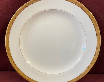 Vintage Set of 7 Minton Buckingham Salad or Bread and Butter, Cake Plates, 7-1/2&quot;, 24K Gold Encrusted Band, Porcelain, Gorgeous and Elegant