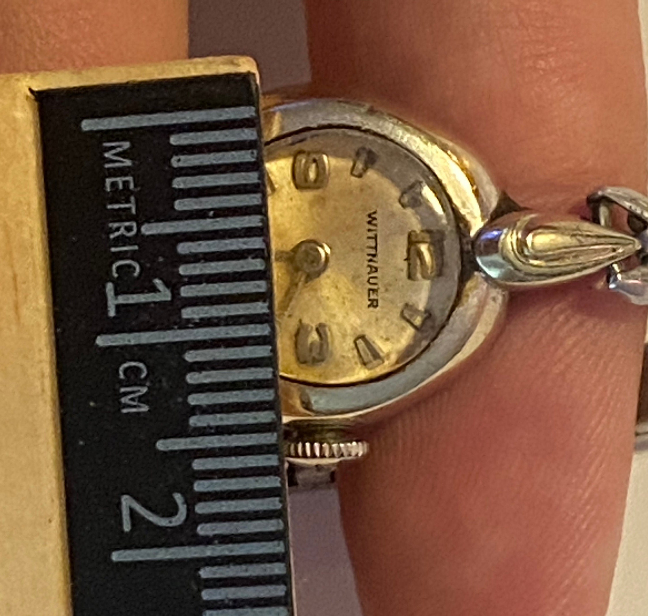 Vintage Wittnauer Ladies Watch: 10K RGP Bezel, Stainless 
