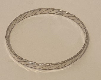 ◆HYERES LOR◆ [BYER] Silver (W) Twist Edge Bangle BH7B52707 Twist Silver Bangle - 925 Sterling Silver -- Silver Bangle