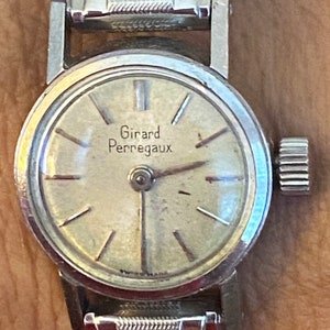 Lovely Estate Girard Perregaux Ladies White Gold Wristwatch, Vintage Wrist Watch, Stretch Band, working great, I believe it is 14K