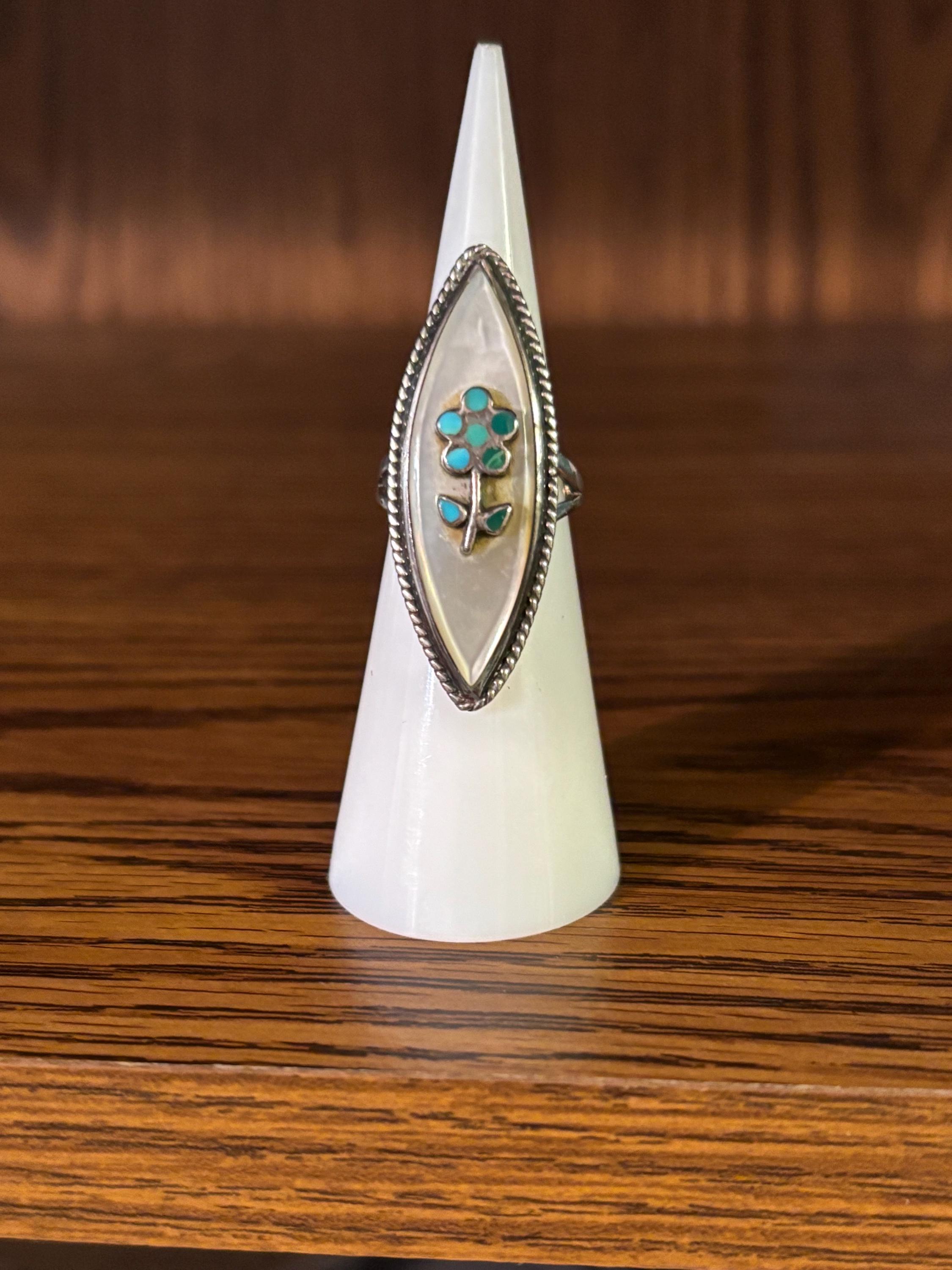 オジュール プレナイト&ペトロトルマリン　flower carving ring 即完売品】odul(FLOWER CARVING RING