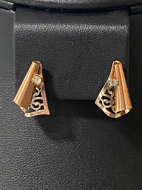 Van Dell Estate 12K Gold Filled Earrings: Vintage Screw Back Design