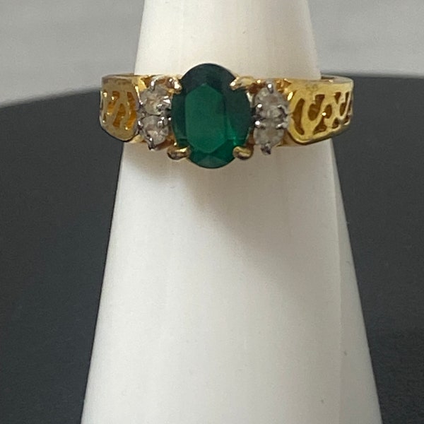 Lovely Estate Art Deco 14KTGE Yellow Gold Colored And Emerald Colored Ring With Diamond-Like Accents, Size 6, FREE SHIP